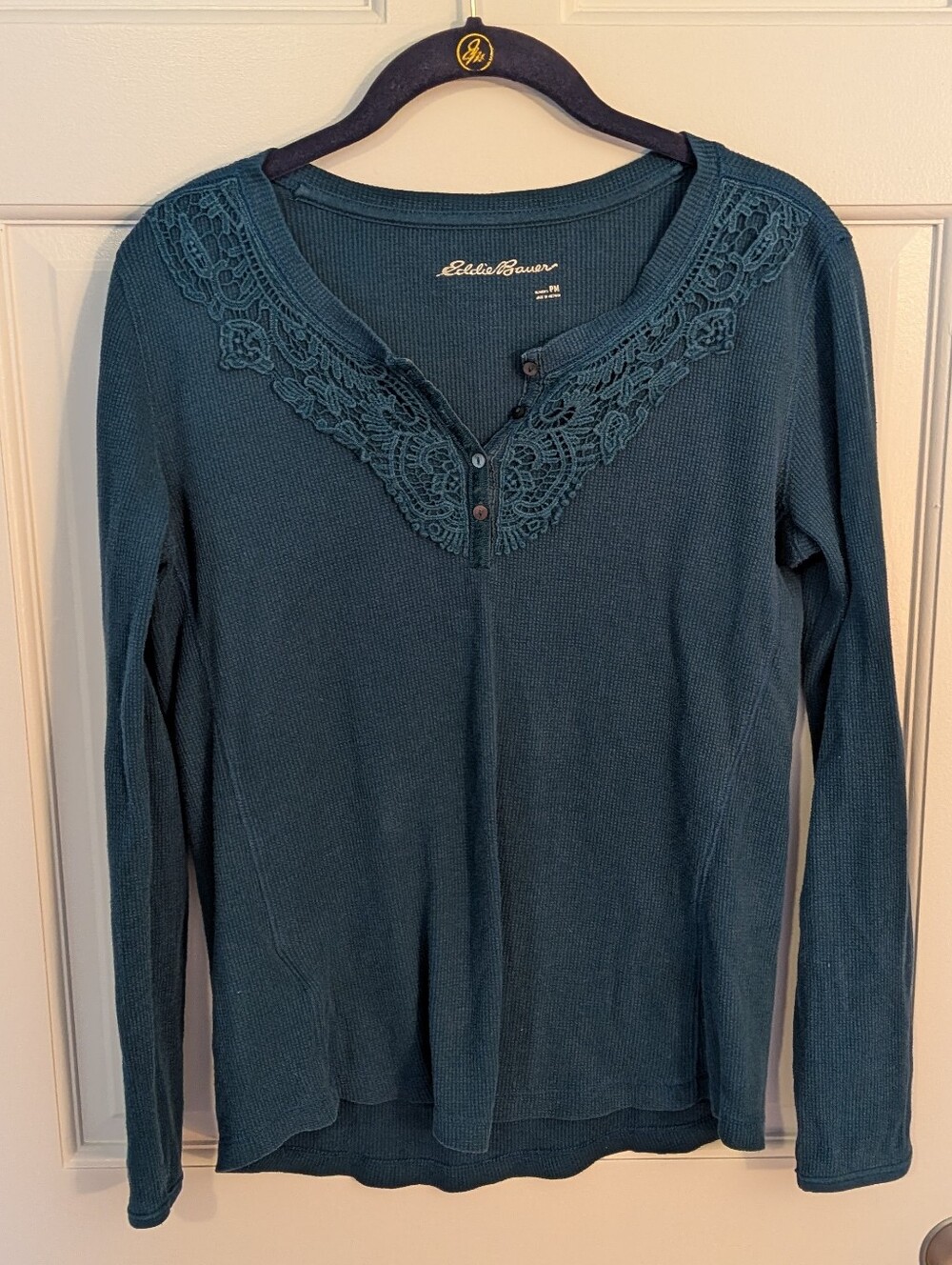 Eddie Bauer Petite Medium waffle knit long sleeve tee